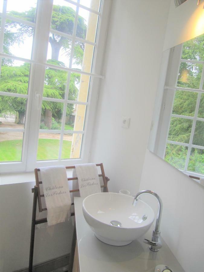 Bretteville-l'Orgueilleuse Bed & Breakfast Chateau Les Cedres מראה חיצוני תמונה