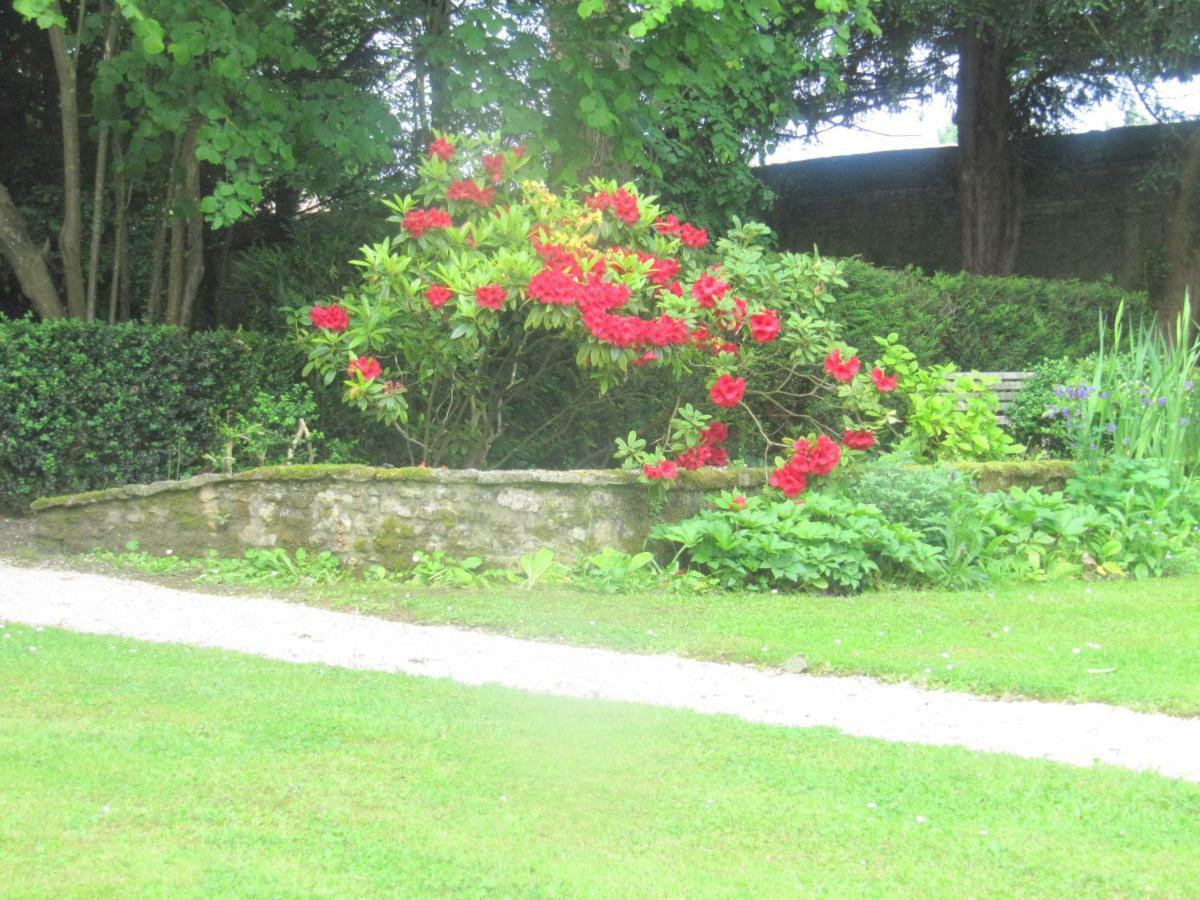 Bretteville-l'Orgueilleuse Bed & Breakfast Chateau Les Cedres מראה חיצוני תמונה