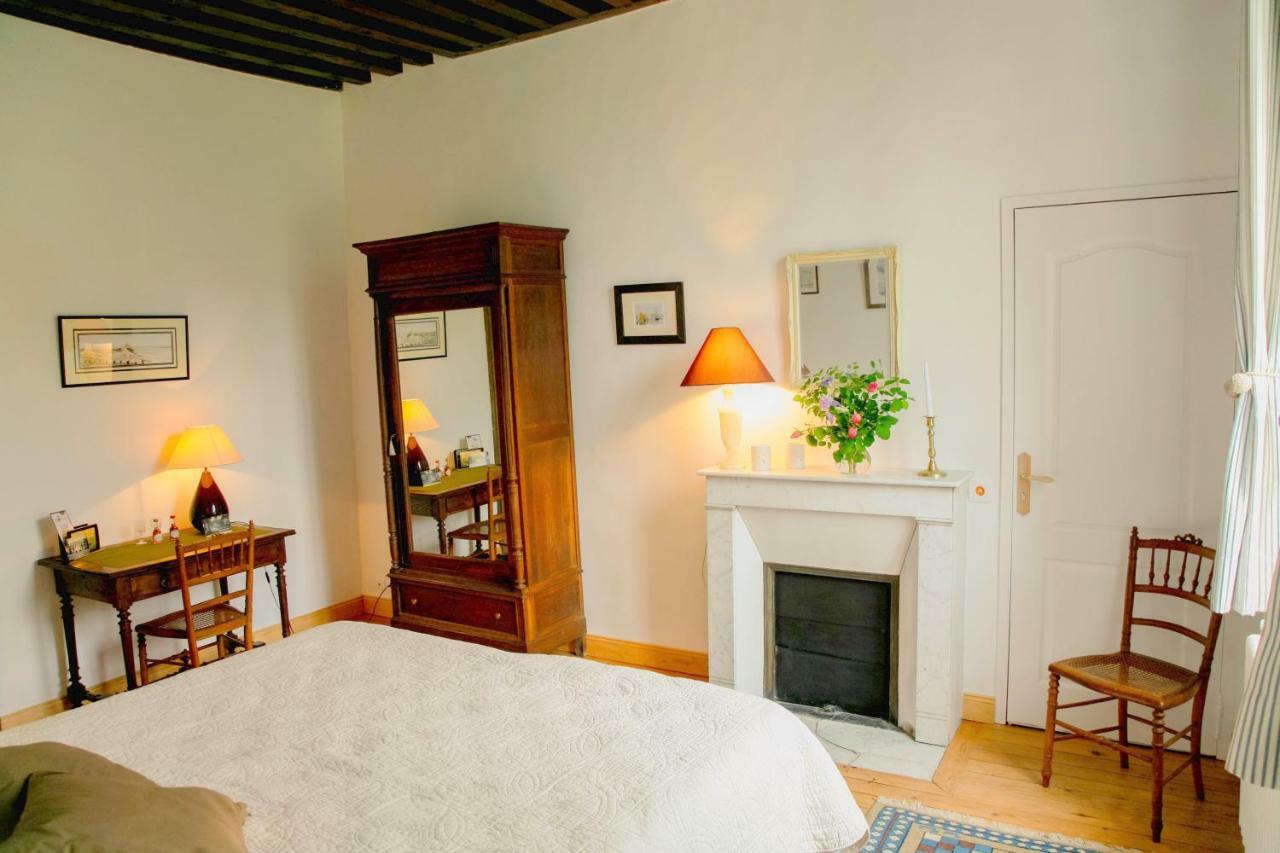 Bretteville-l'Orgueilleuse Bed & Breakfast Chateau Les Cedres מראה חיצוני תמונה