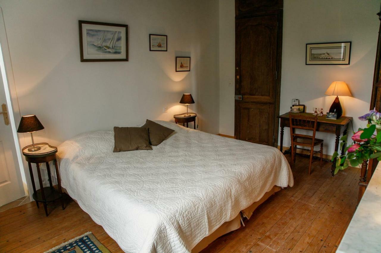 Bretteville-l'Orgueilleuse Bed & Breakfast Chateau Les Cedres מראה חיצוני תמונה