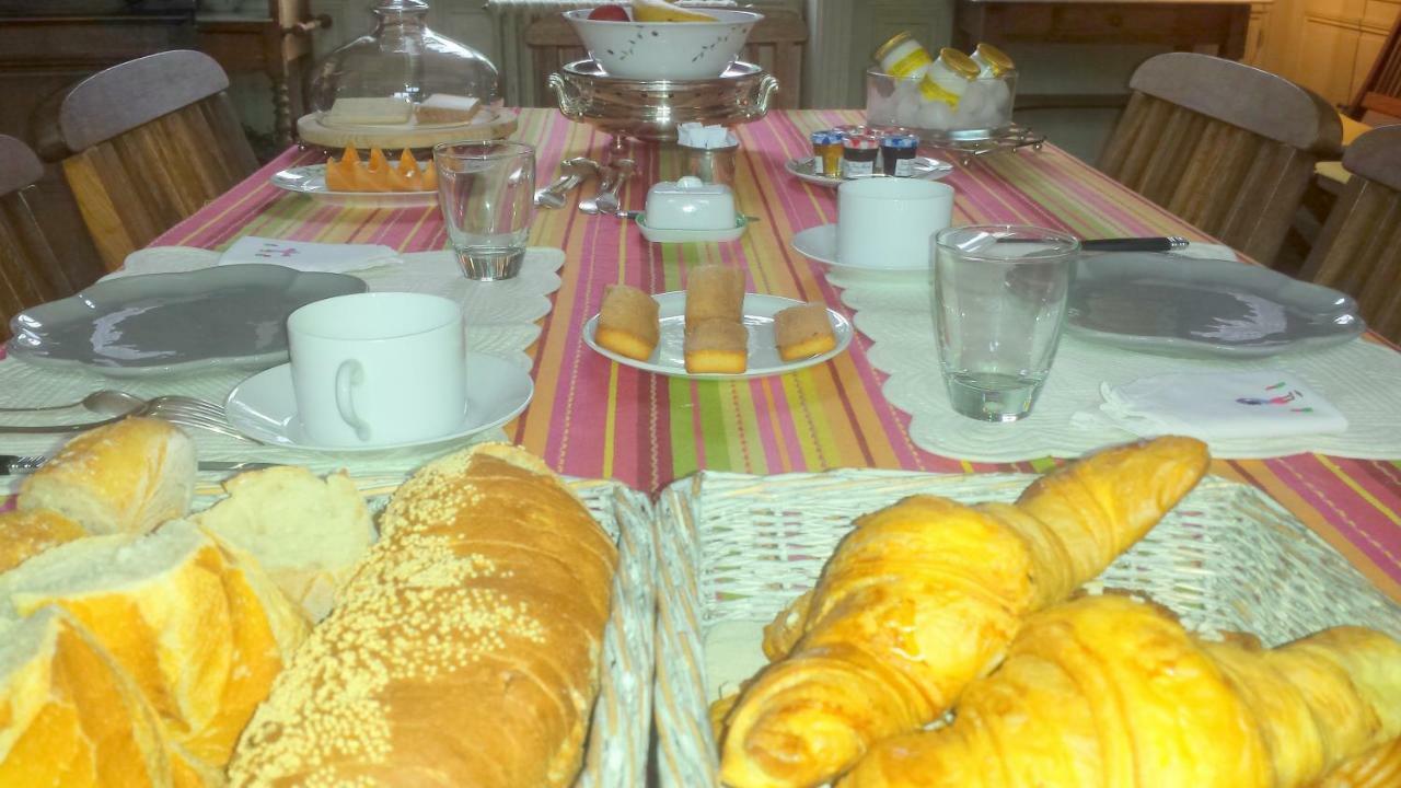 Bretteville-l'Orgueilleuse Bed & Breakfast Chateau Les Cedres מראה חיצוני תמונה